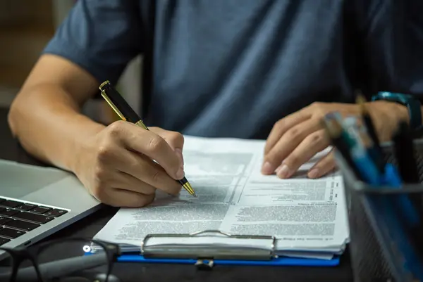 Contract Employee: Maximizing Efficiency and Flexibility in Your Workforce